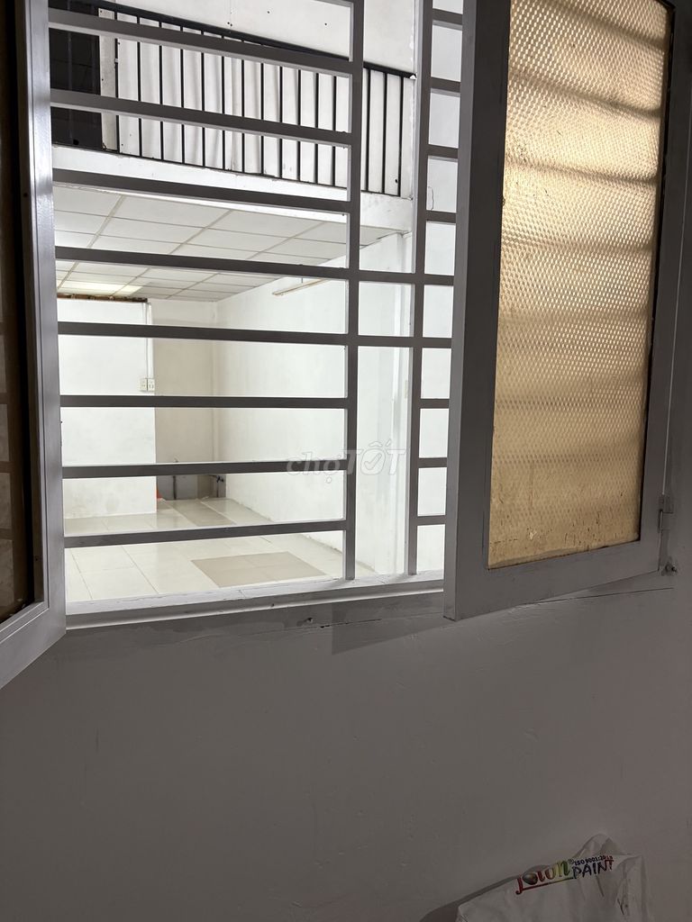 Rent a private apartment on the LJ B Dương Bá Trạc.