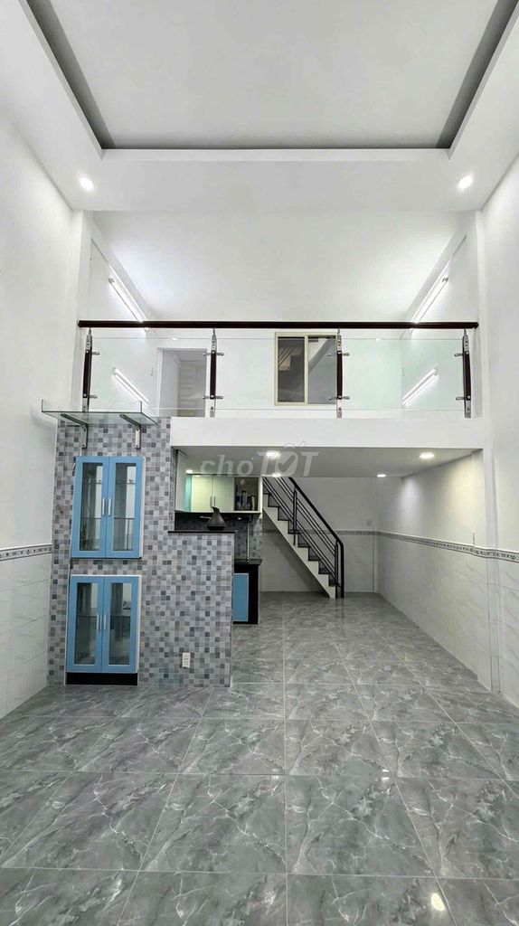 The owner rented three bedrooms. Two toilets.