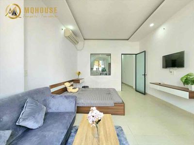 Rent a service apartment. 40 M2 full interior. Nguyễn Văn Đậu balcony.