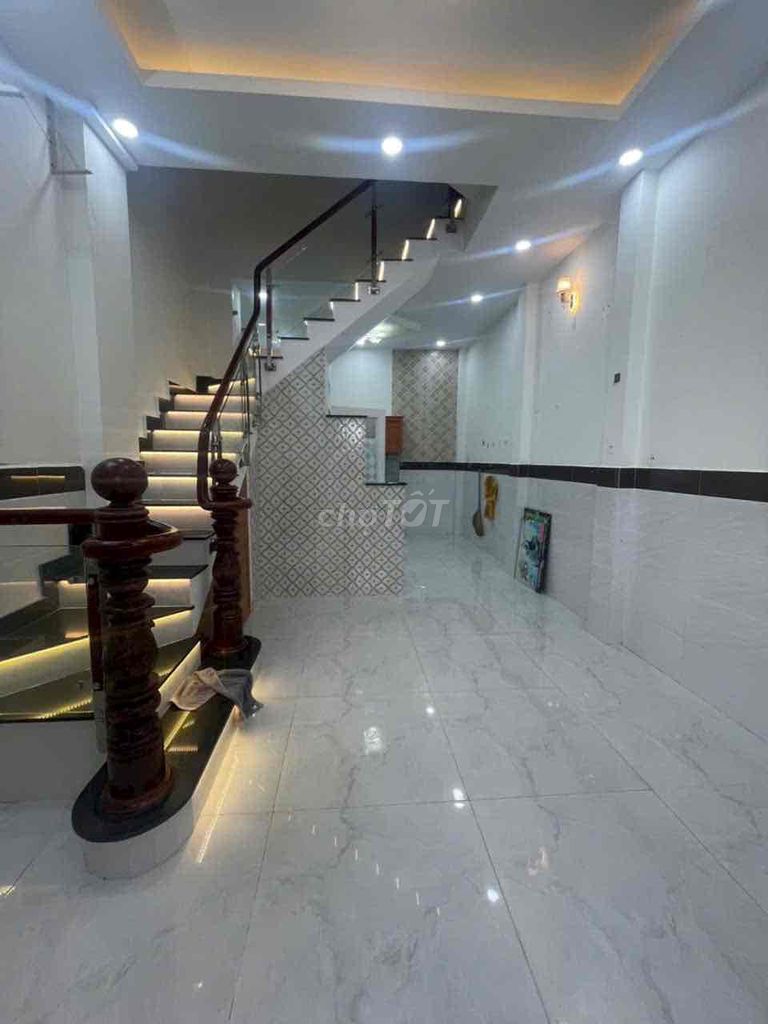 3rd floor bedroom near a high school, Thống Nhất-711