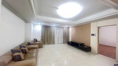 Rent the apartment of Imperia An Phú 131 M2 3 bedrooms 2 furniture toilets only 24 million a month