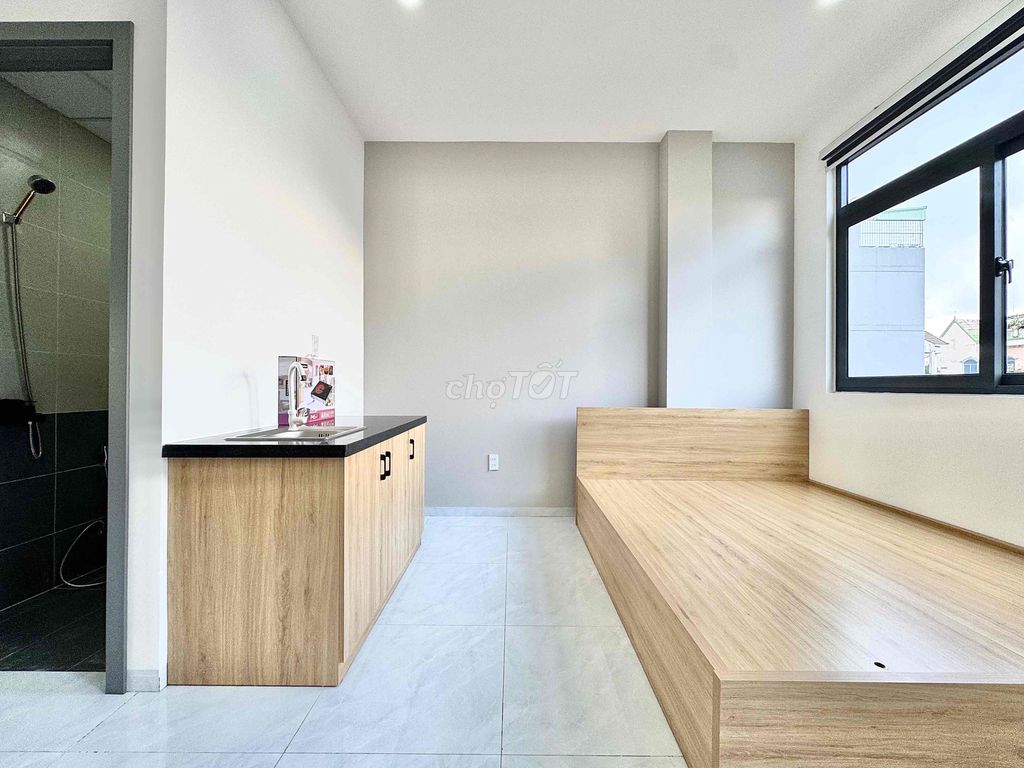 Opening the new mini apartment at the first stop of the cool balconies