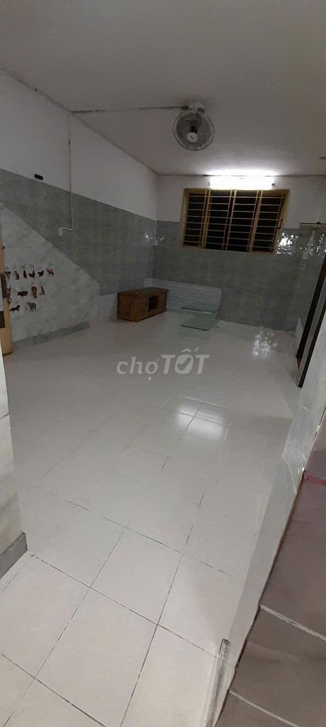 To rent a high-end apartment.