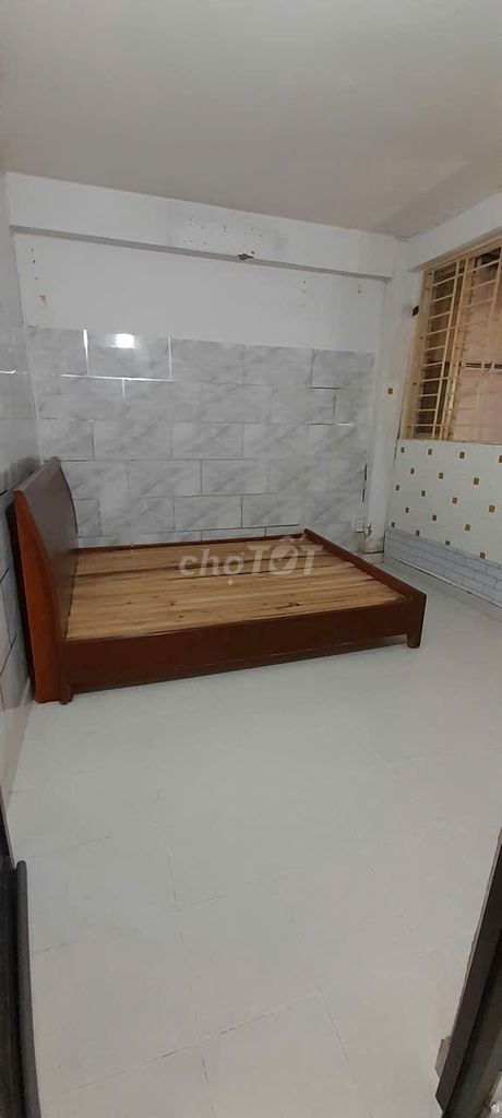 To rent a high-end apartment.