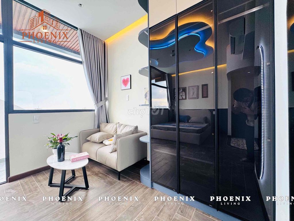 Opening the new house of luxury, fully equipped.