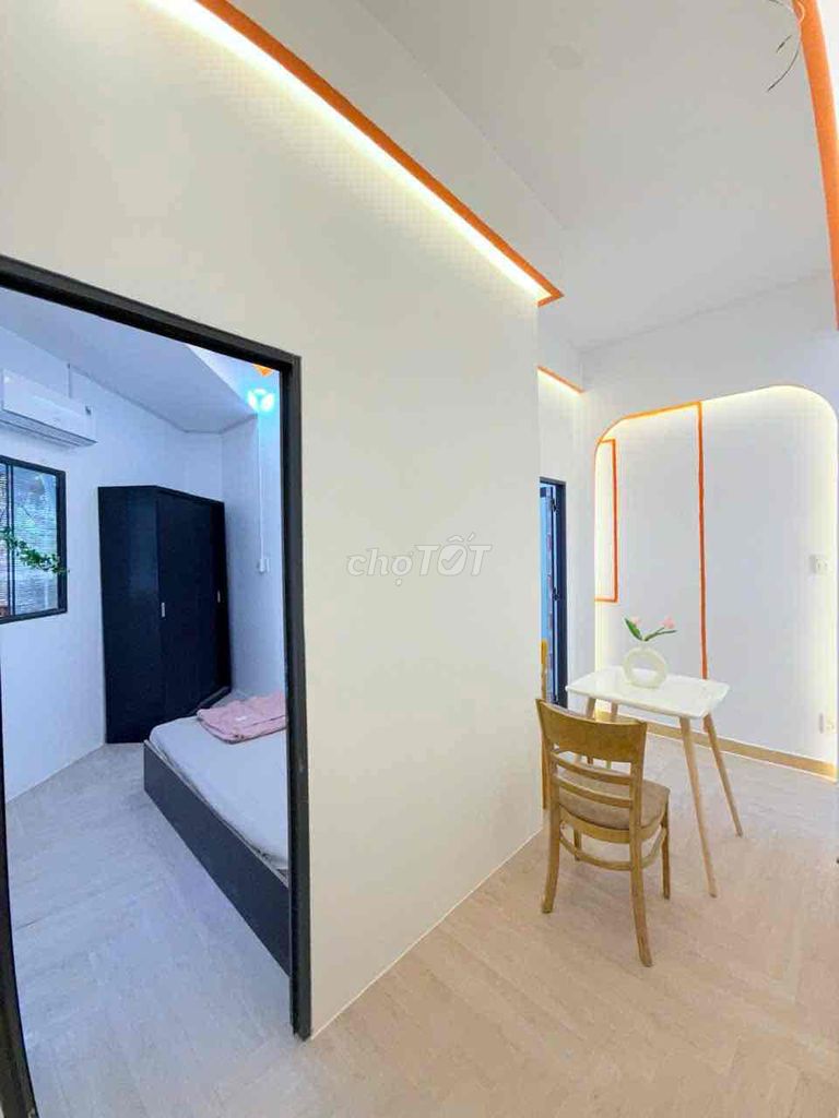 Two bedrooms. One living room. A Free car toilet.
