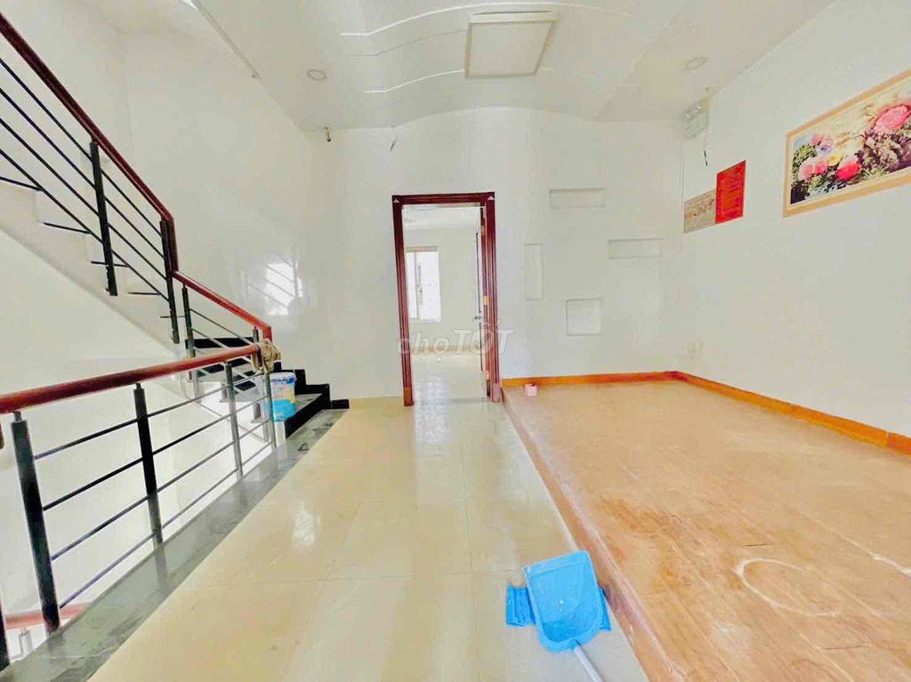 Rent or sell cash houses on 65th near lottte marrt District 7