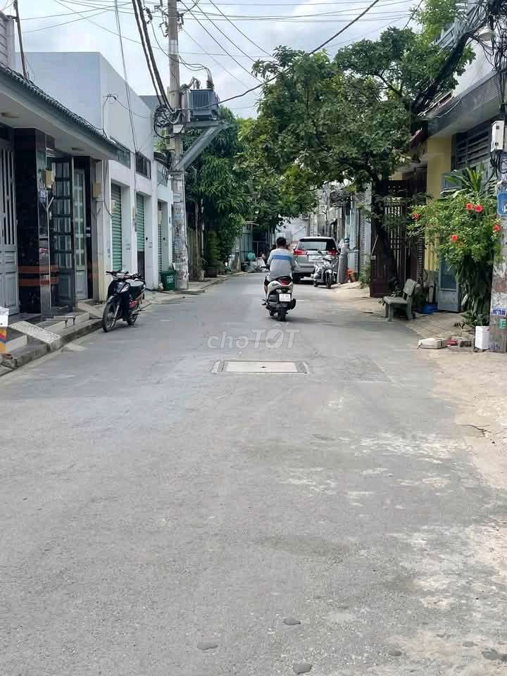 ngã tư nước đá, close to formation