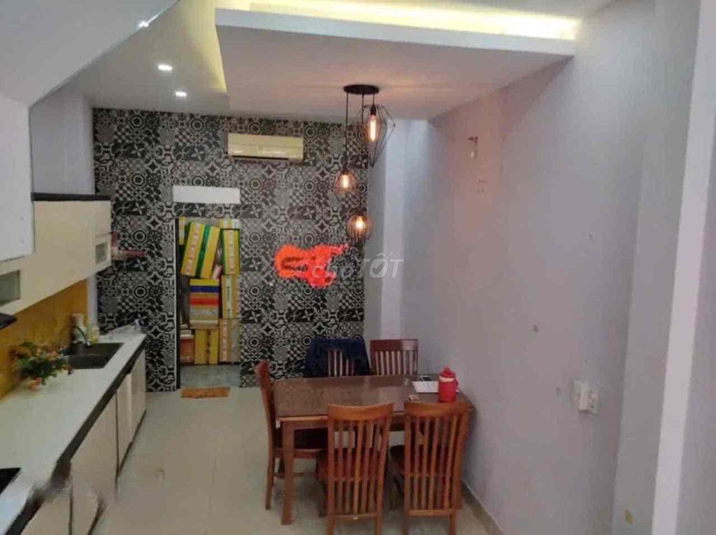 We're renting the house wide, 1 st floor, 1 st floor with a st - Ngô Tất Tố, Bình Thạnh