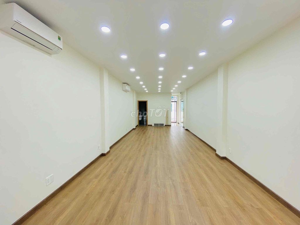 New home completes 4 X18 M front road number of S.A.S. District 7