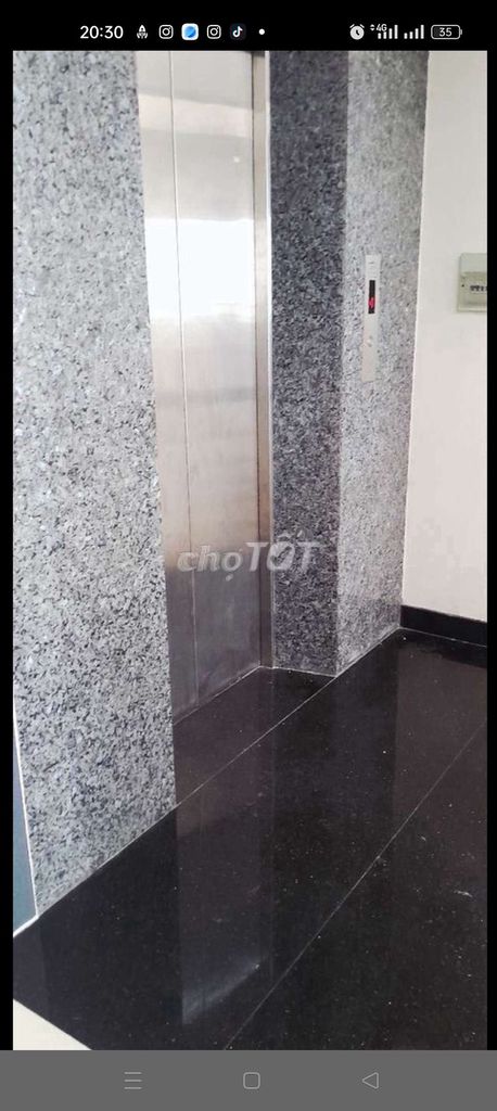 We'll rent a super-sized 50-M2 Hoàng Quốc Việt with elevators.