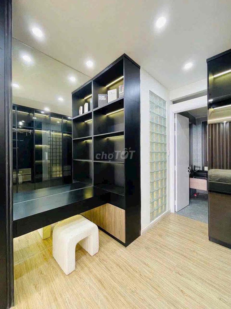 Rent 68/ Nguyễn Tư Giản-7* 12 Gò Vấp 4.6 m 11 meters 4 bedroom 4 toilets