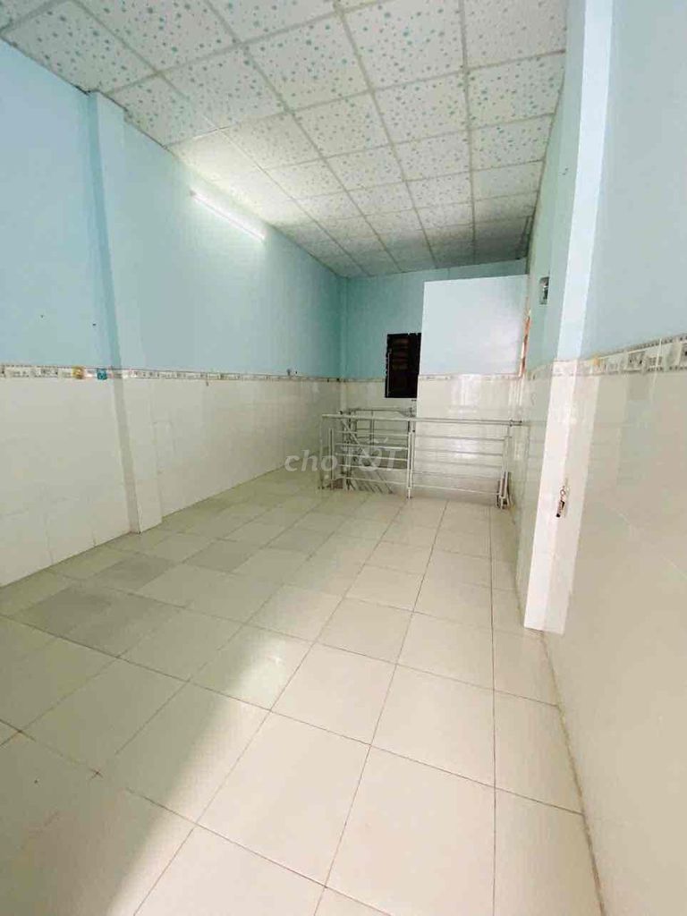 House 1 MM - 2 floors - 3 bedroom - 3 toilets. 385 Lê Văn Việt Road