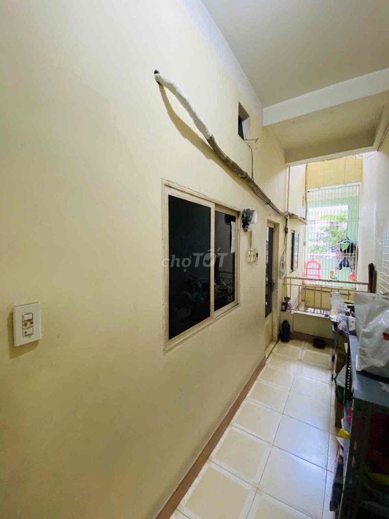 District 10 is suitable for renting in, office, apartment of negotiation.