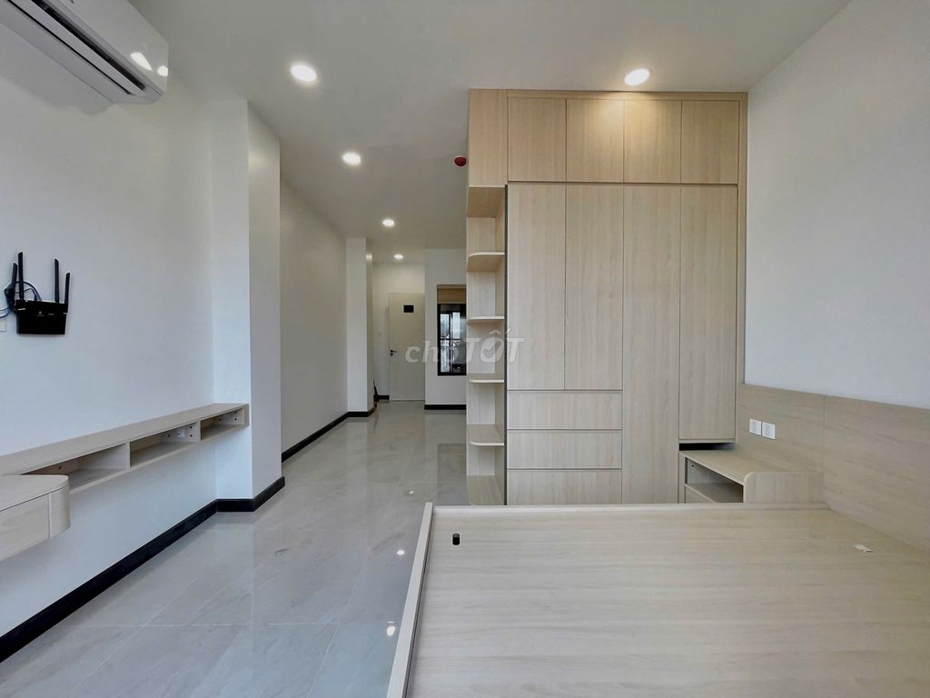 Tell Zhang to a Nguyễn Thái Sơn End Cleaner Room