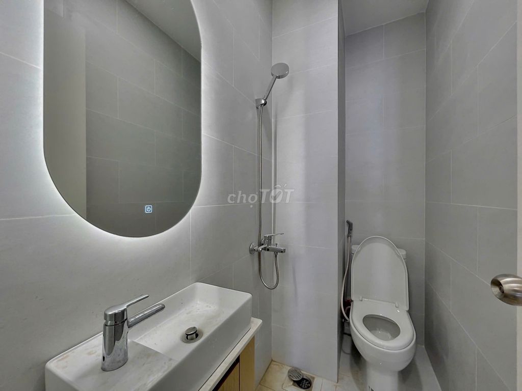 Tell Zhang to a Nguyễn Thái Sơn End Cleaner Room