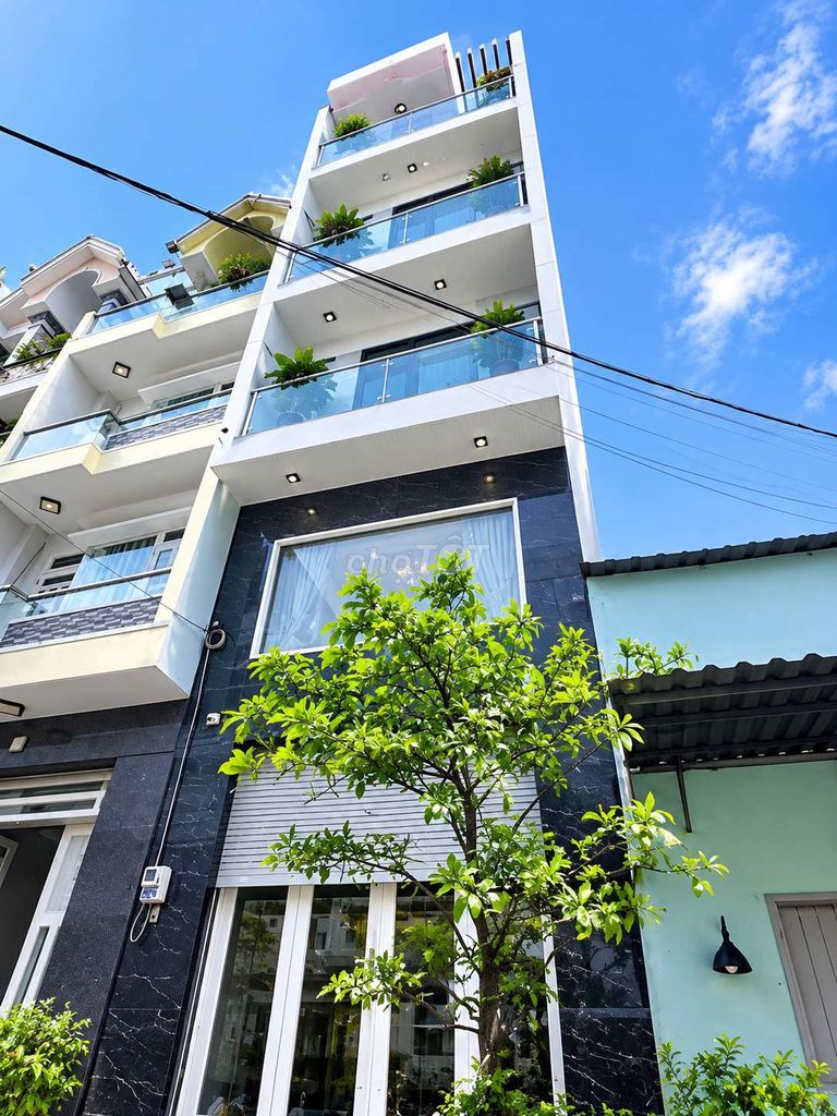 6 rooms 4.5 X 17 M alley 8 Reciprocal New M