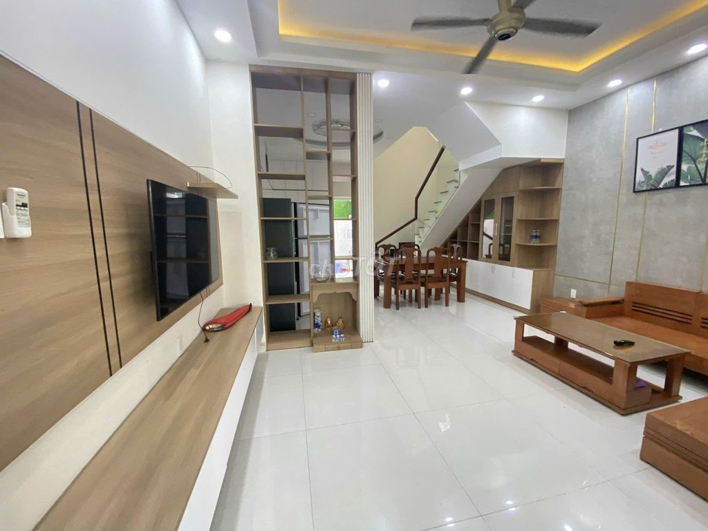 flat Mega Village filled out - 3 floors - full interior - bv security