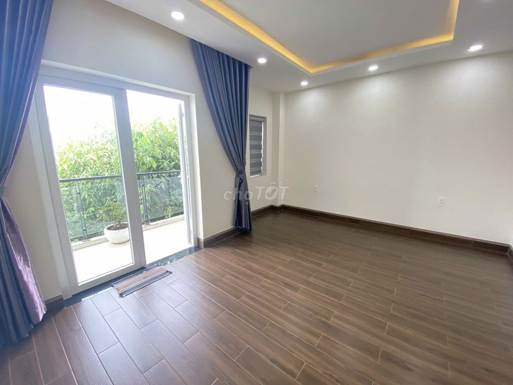 flat Mega Village filled out - 3 floors - full interior - bv security