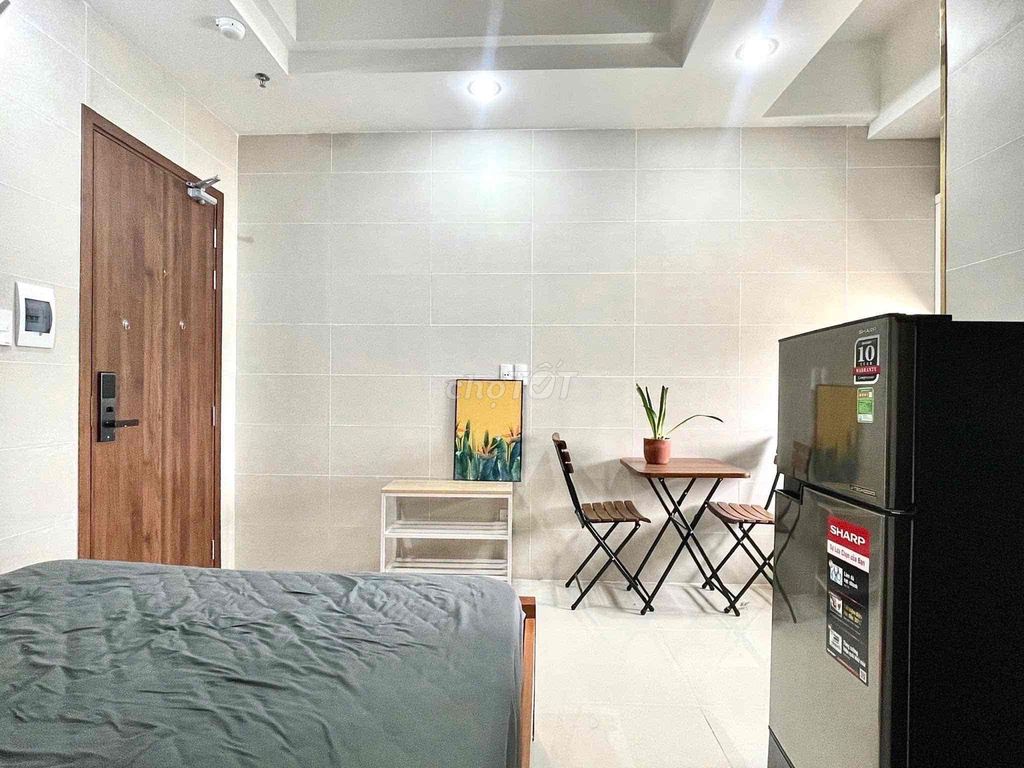 Studio of the sky window right in the center of Phú Mỹ Lavette via Mart
