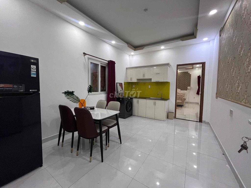 Rent the kitchen room. A full bedroom, private washing machine in Lê Văn Sỹ.