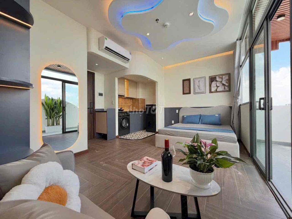 It's 100 percent new in 35 M2 Full new furniture near the Market.