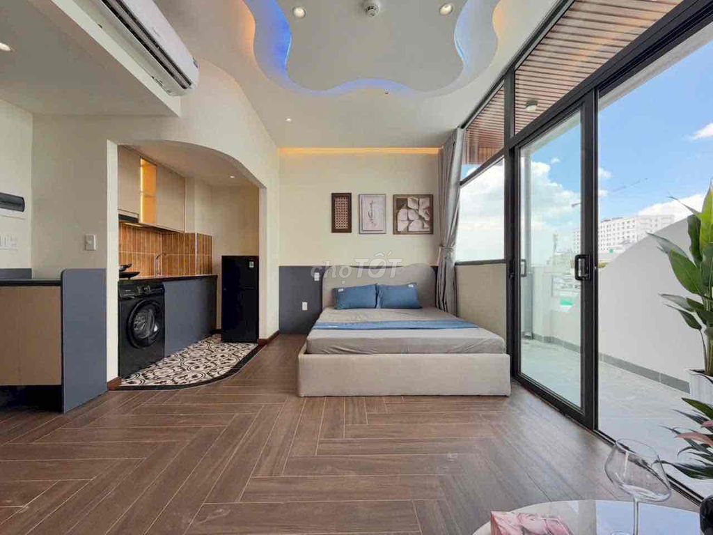 It's 100 percent new in 35 M2 Full new furniture near the Market.