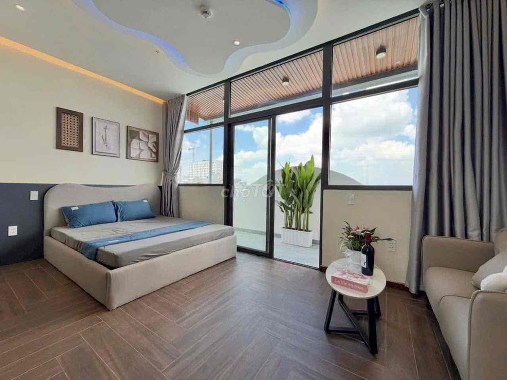 It's 100 percent new in 35 M2 Full new furniture near the Market.