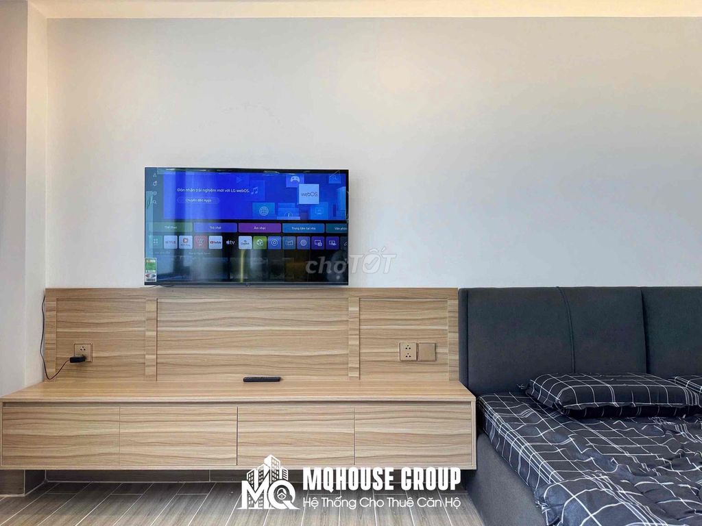 Open service apartment at Tân Phú near the dedicated university