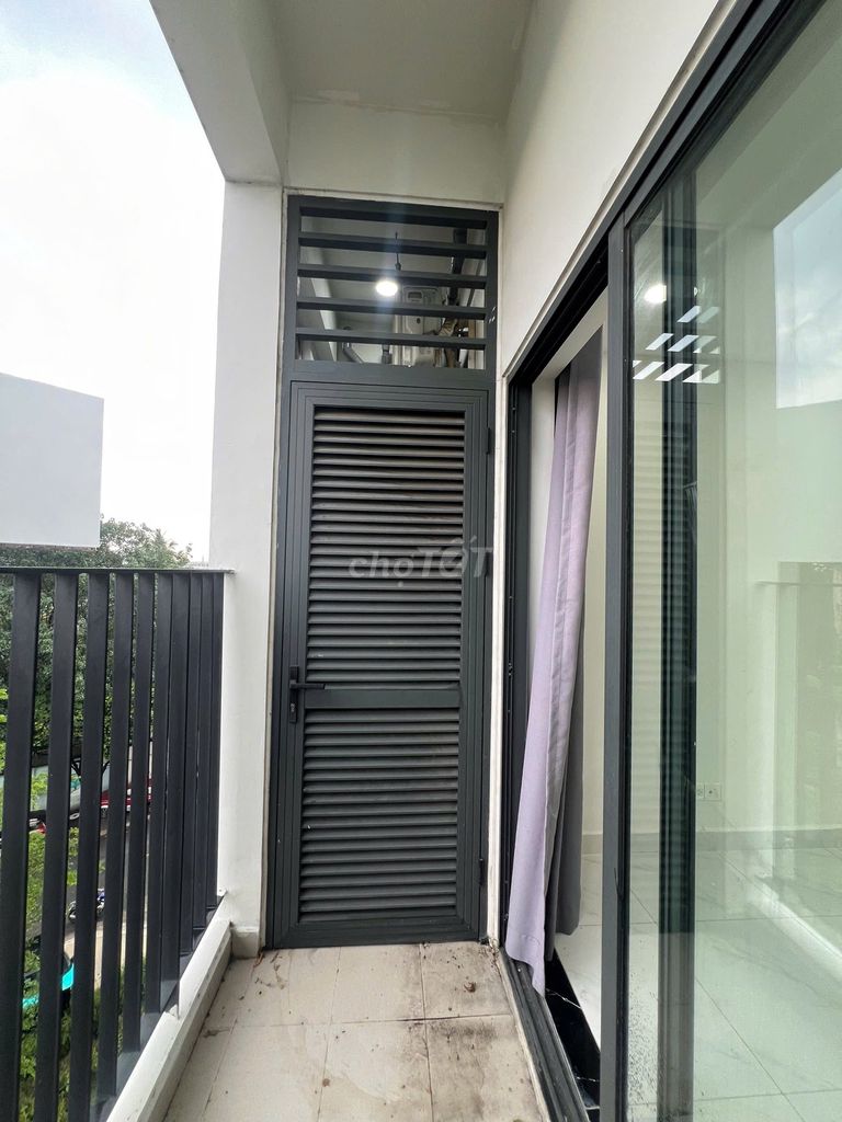Rent three Centum wealth bedrooms for 11 million in place.