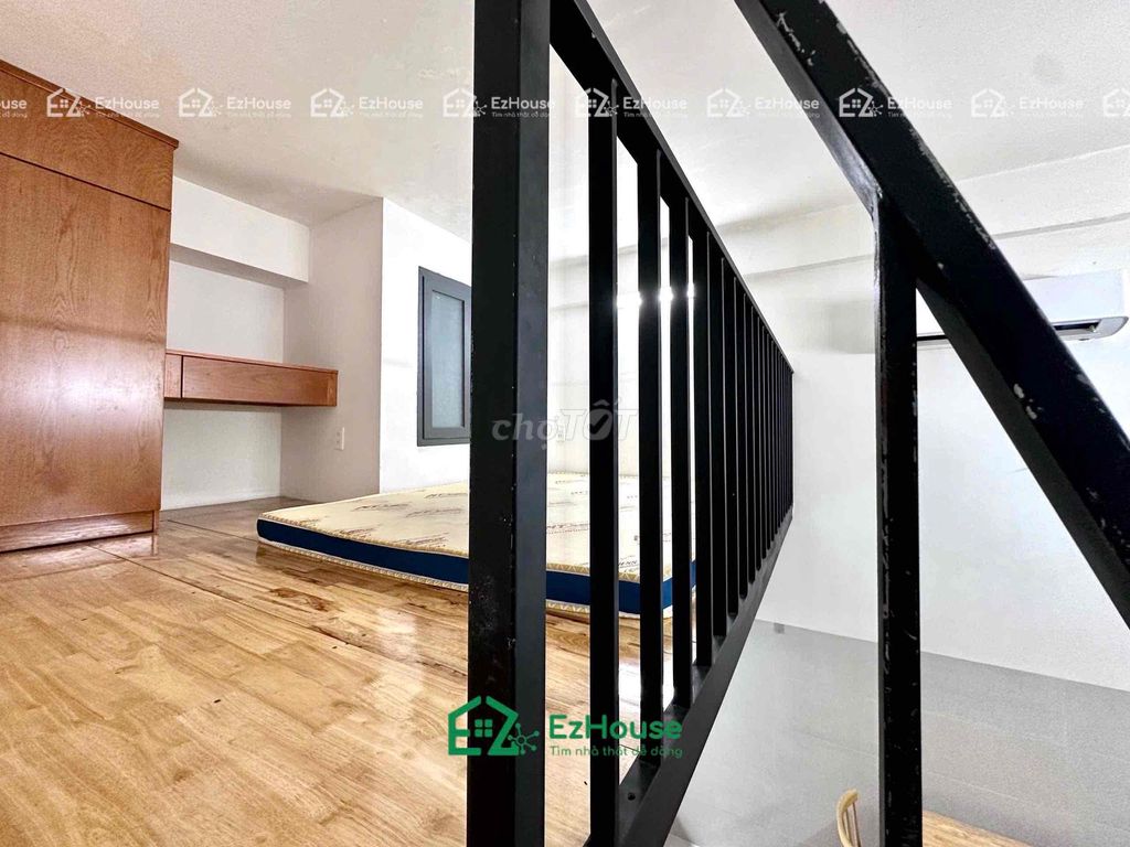 Rent a room with a guard and don't guard it.