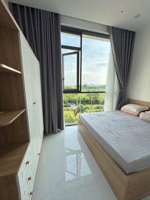 Ctl versus Stown for a good rent: Two bedrooms cost 8 million 3 bedrooms cost 10 million.