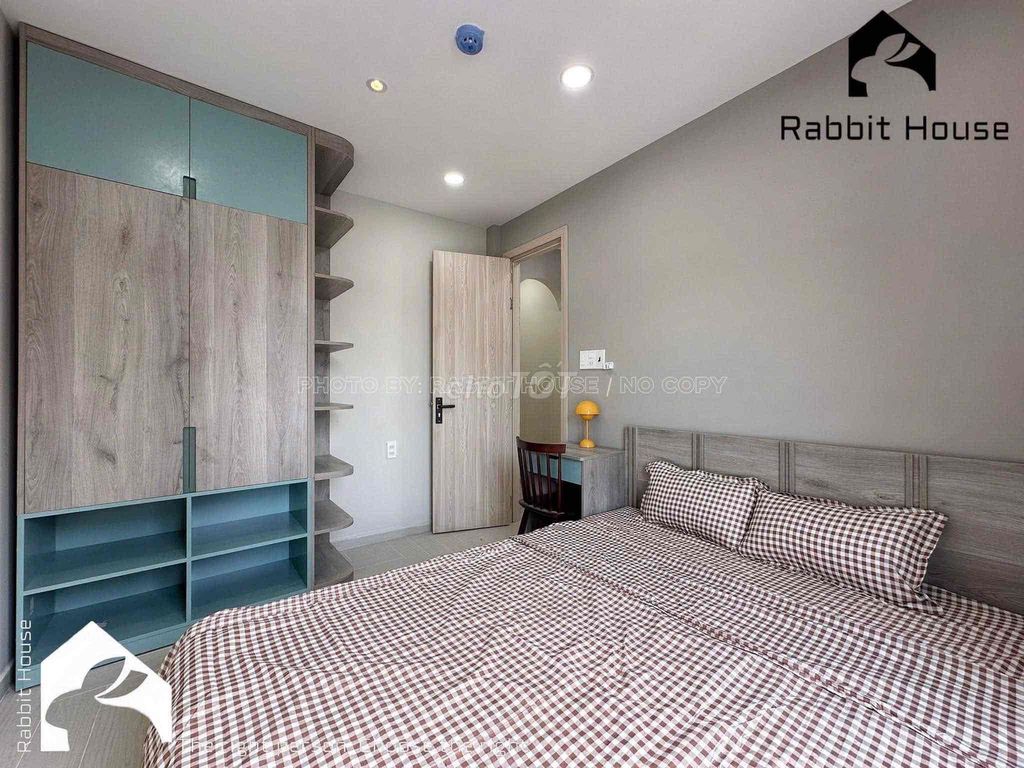 The apartment is one bedroom, which is full of Tô Hiến Thành, District 10.