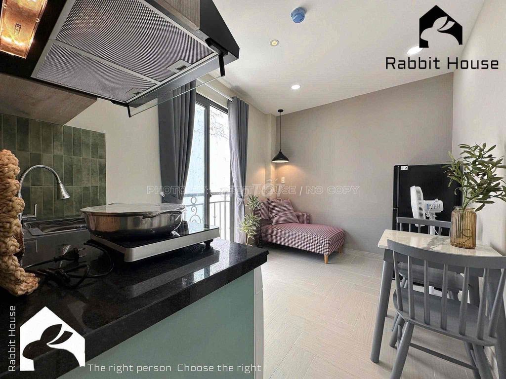 The apartment is one bedroom, which is full of Tô Hiến Thành, District 10.