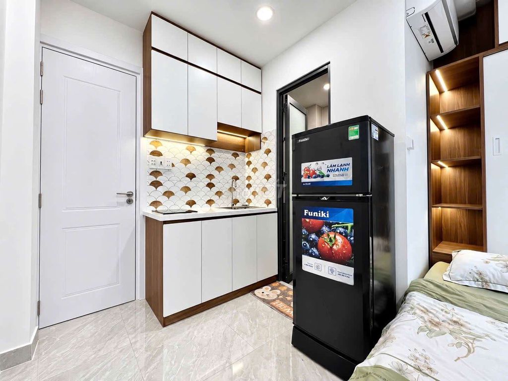 Full Seven Service House, District 10 Vĩnh Viễn Road.