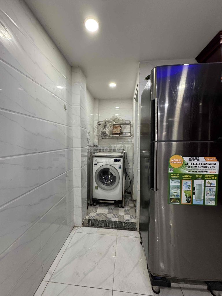 Rents for Bùi Quang Là, Reddit 12, Gò Vấp, 6 bedrooms, 6 beds.