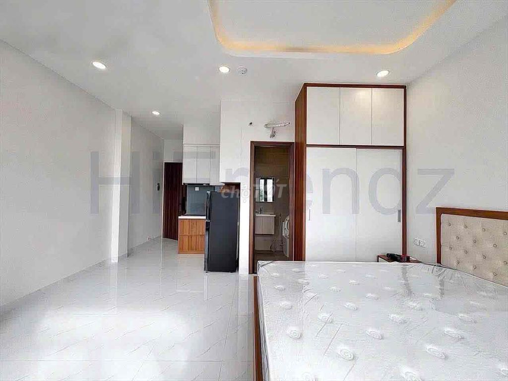 newly built apartment_full balcony interior now Tô Ký intersection image