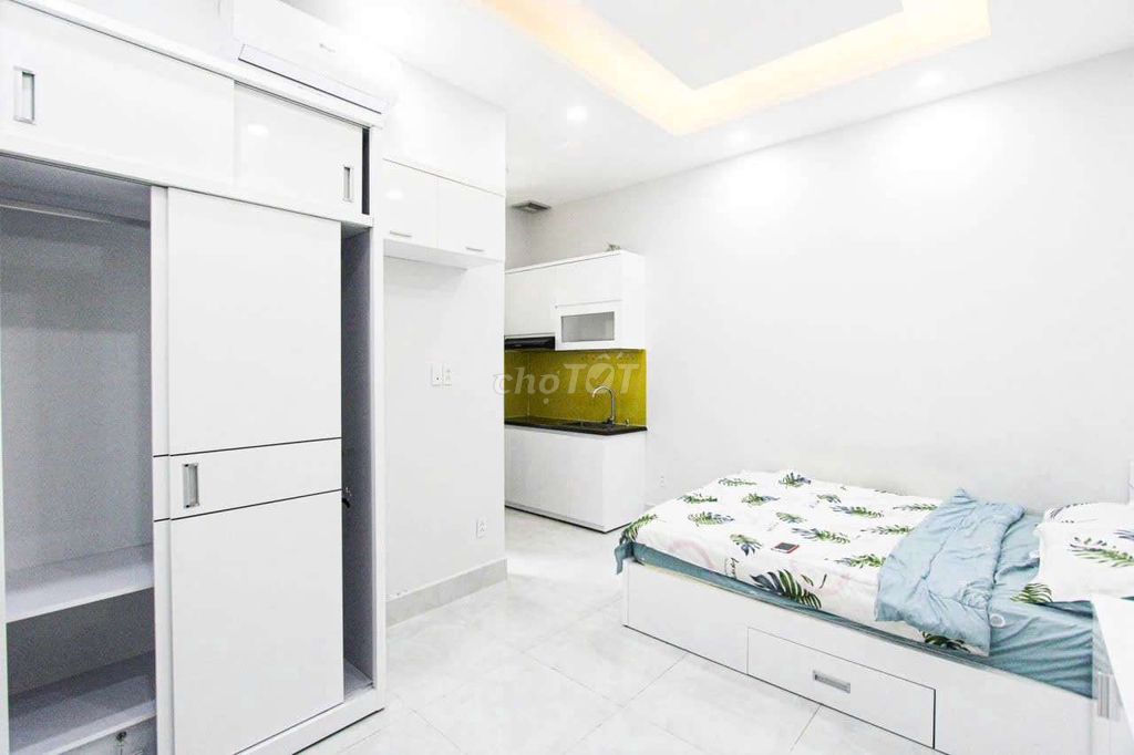 The full comfort room next to the American toilet, near the University of udmura, tadtu District 7