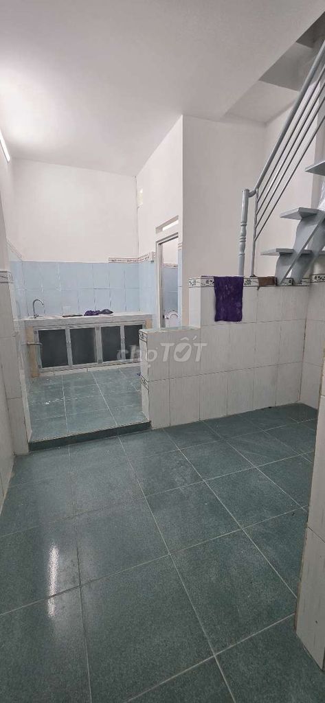Rent a Huỳnh Văn Nghệ p street. New paint. 3/3*8.1 mop 2 bedrooms