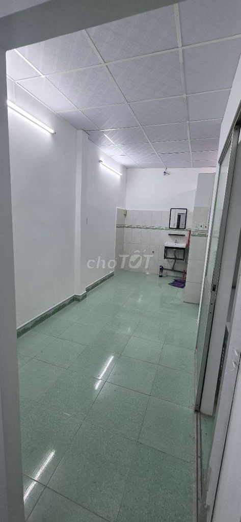 Rent a Huỳnh Văn Nghệ p street. New paint. 3/3*8.1 mop 2 bedrooms