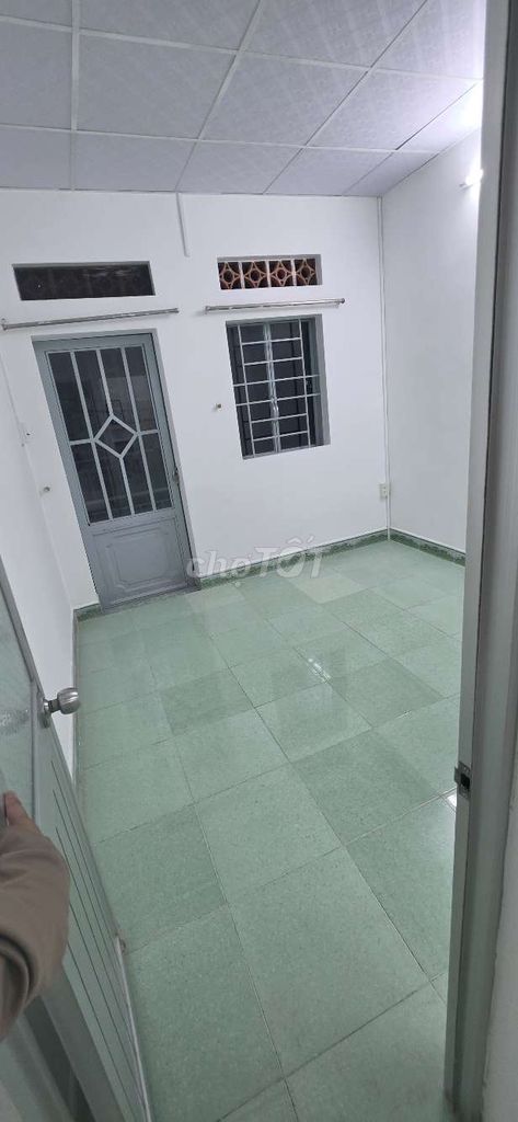Rent a Huỳnh Văn Nghệ p street. New paint. 3/3*8.1 mop 2 bedrooms