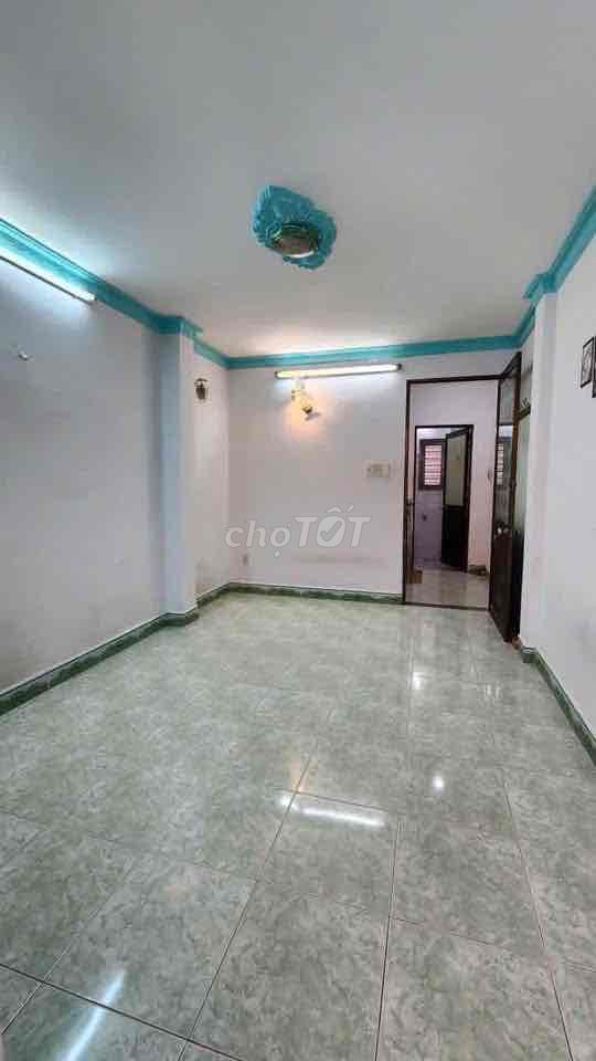 2 rooms 3 x 10 Nguyễn Biểu