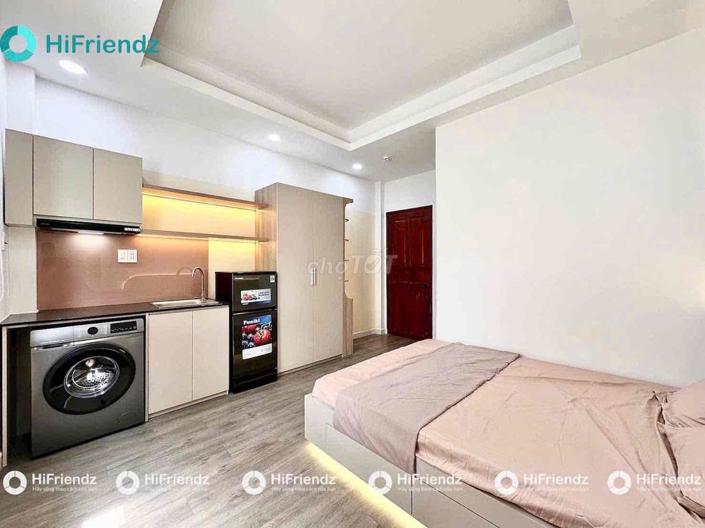 Rent a high-end service apartment full of furniture next to aeon mall Tân Phú