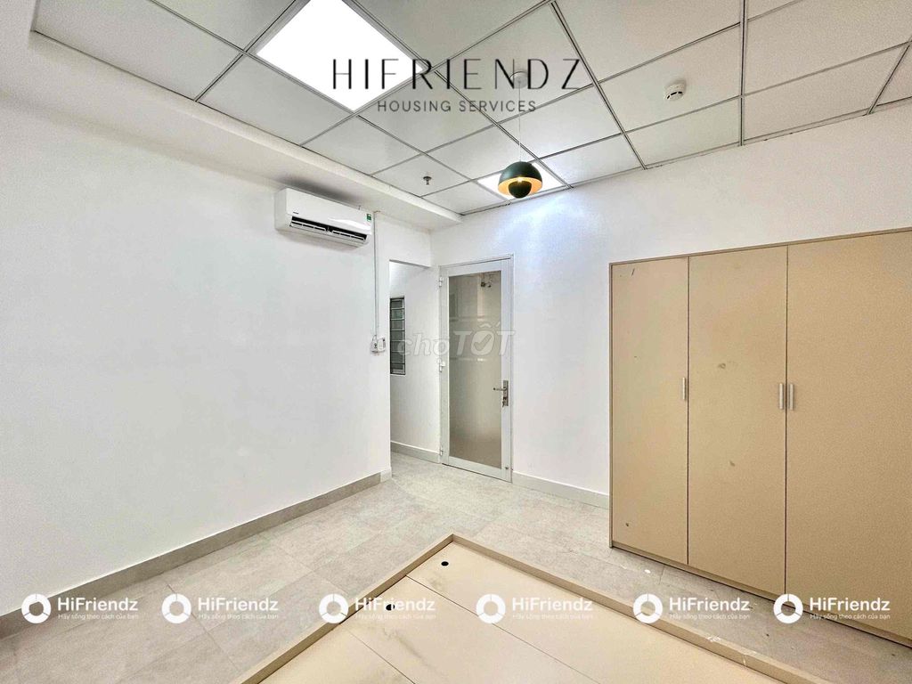 The new apartment built a full-size, low-priced, 5th county elevator open, medical.