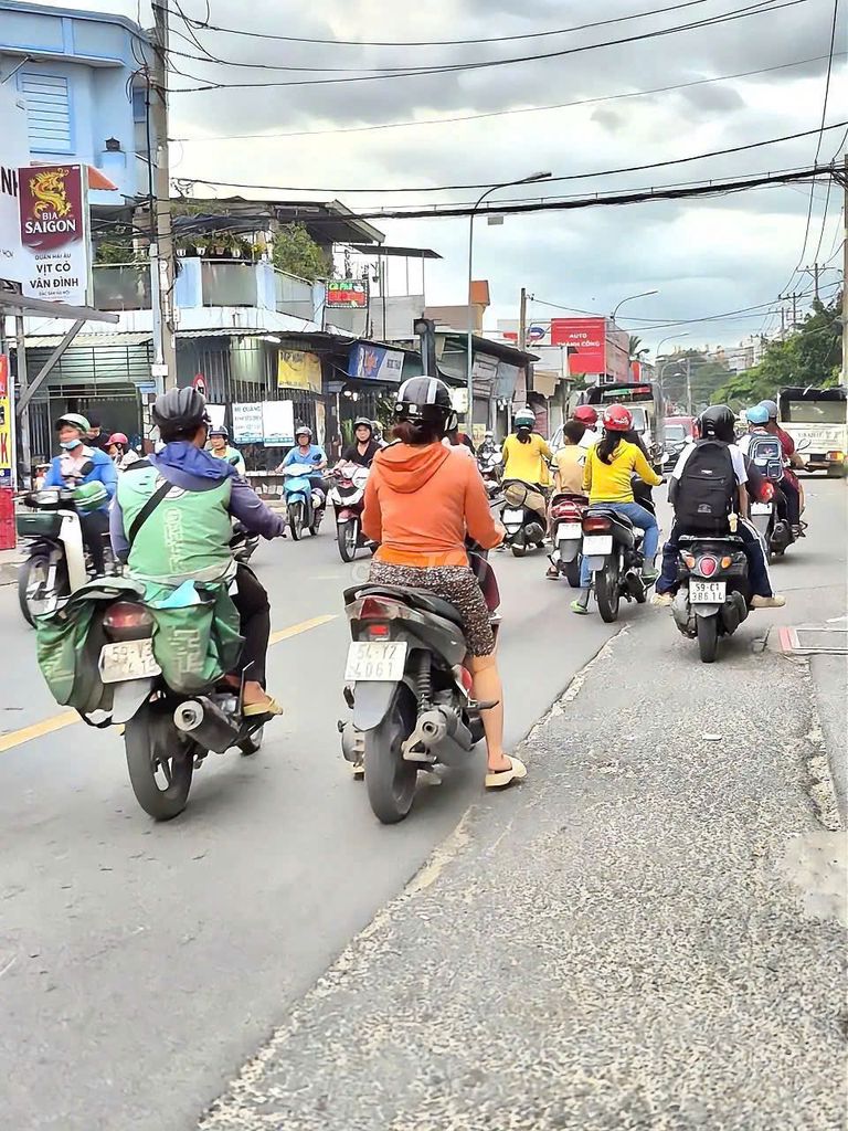 Rent a front house on Nguyễn Thị Búp P. Tân Chánh Hiệp District 12