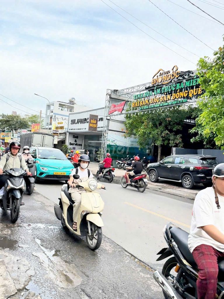 Rent a front house on Nguyễn Thị Búp P. Tân Chánh Hiệp District 12