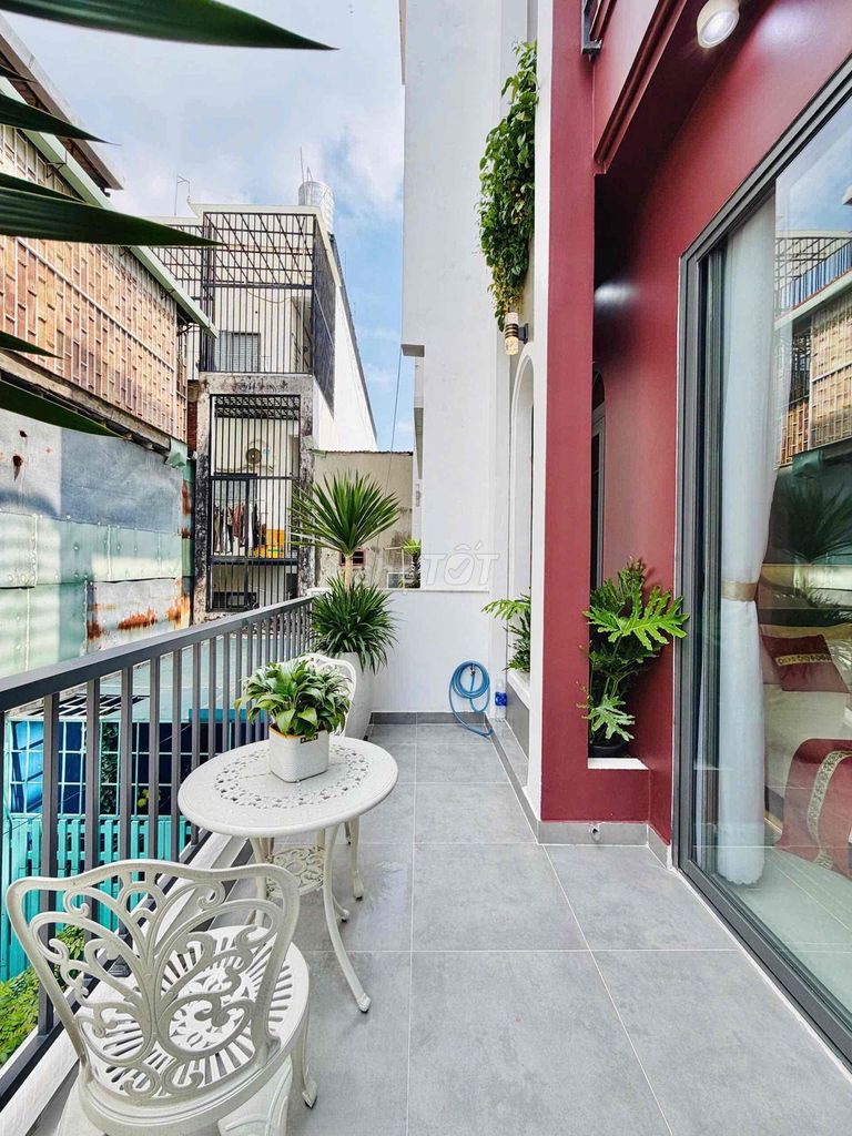 Rent four bedrooms. Five new full-house toilets. It's built like an alley-to-1 số 1.