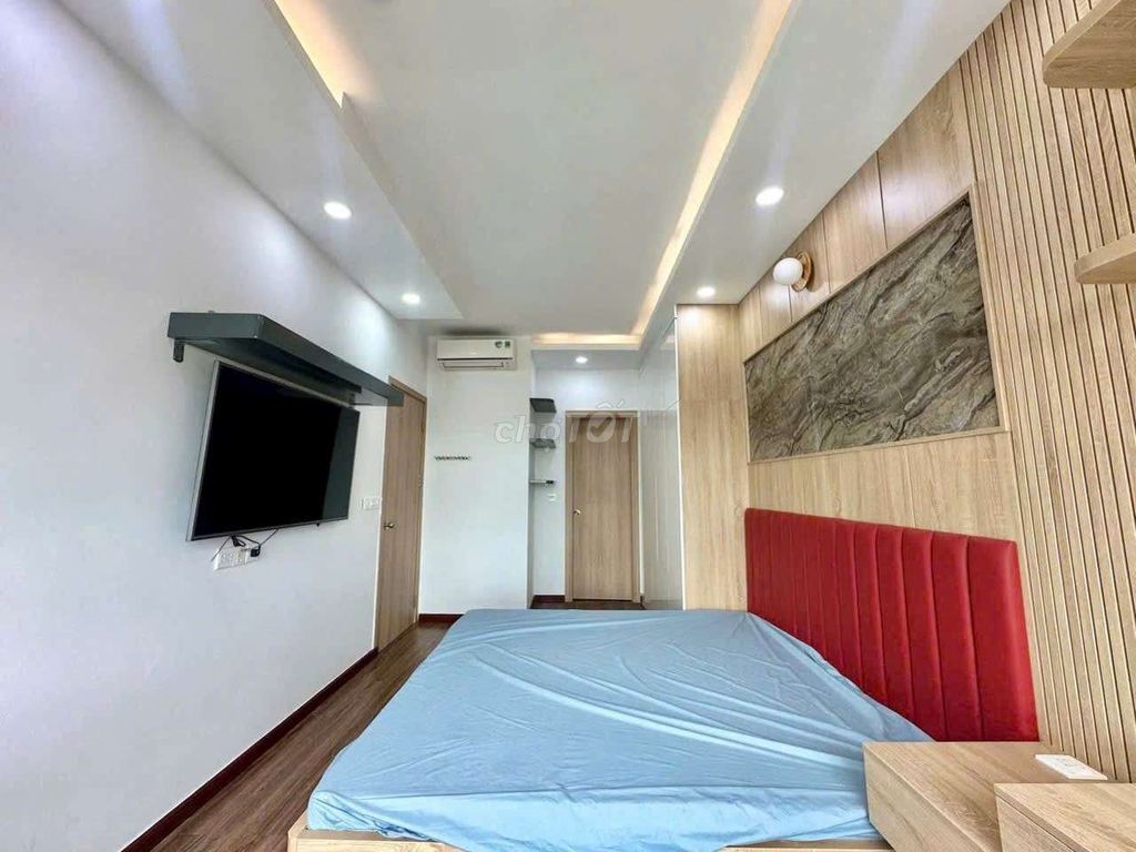 Two bedrooms. Two beautiful view toilets. Novaland Golden Mansion.