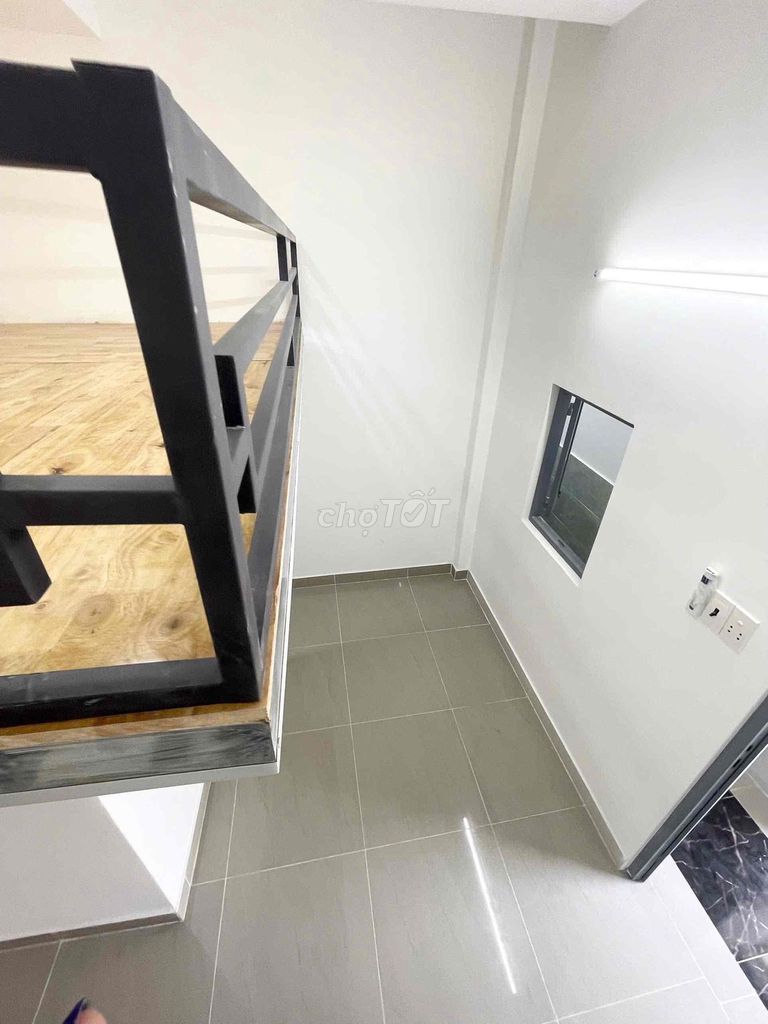 Rent Quang Trung balcony
