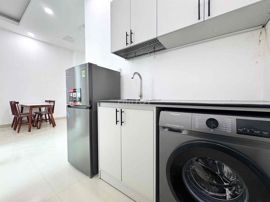 New 100 percent offer two full bedroom elevator interior near medical university